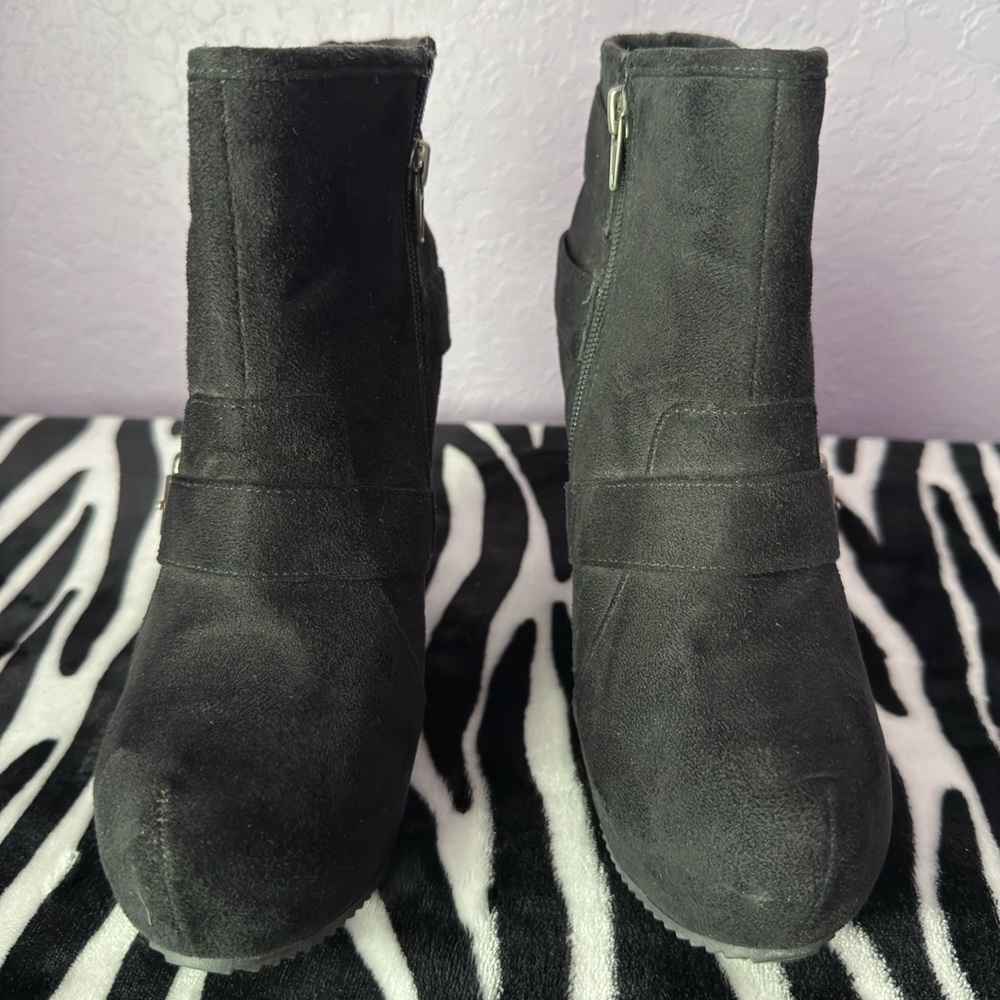 Shi by JOURNEYS Black Suede Ankle Booties